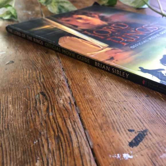 The Lord Of The Rings, Official Movie Guide - Picture 3 of 6